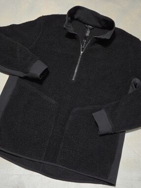 lululemon athletica Men's Black Half-Zip Sherpa Pullover Tumdra Trek